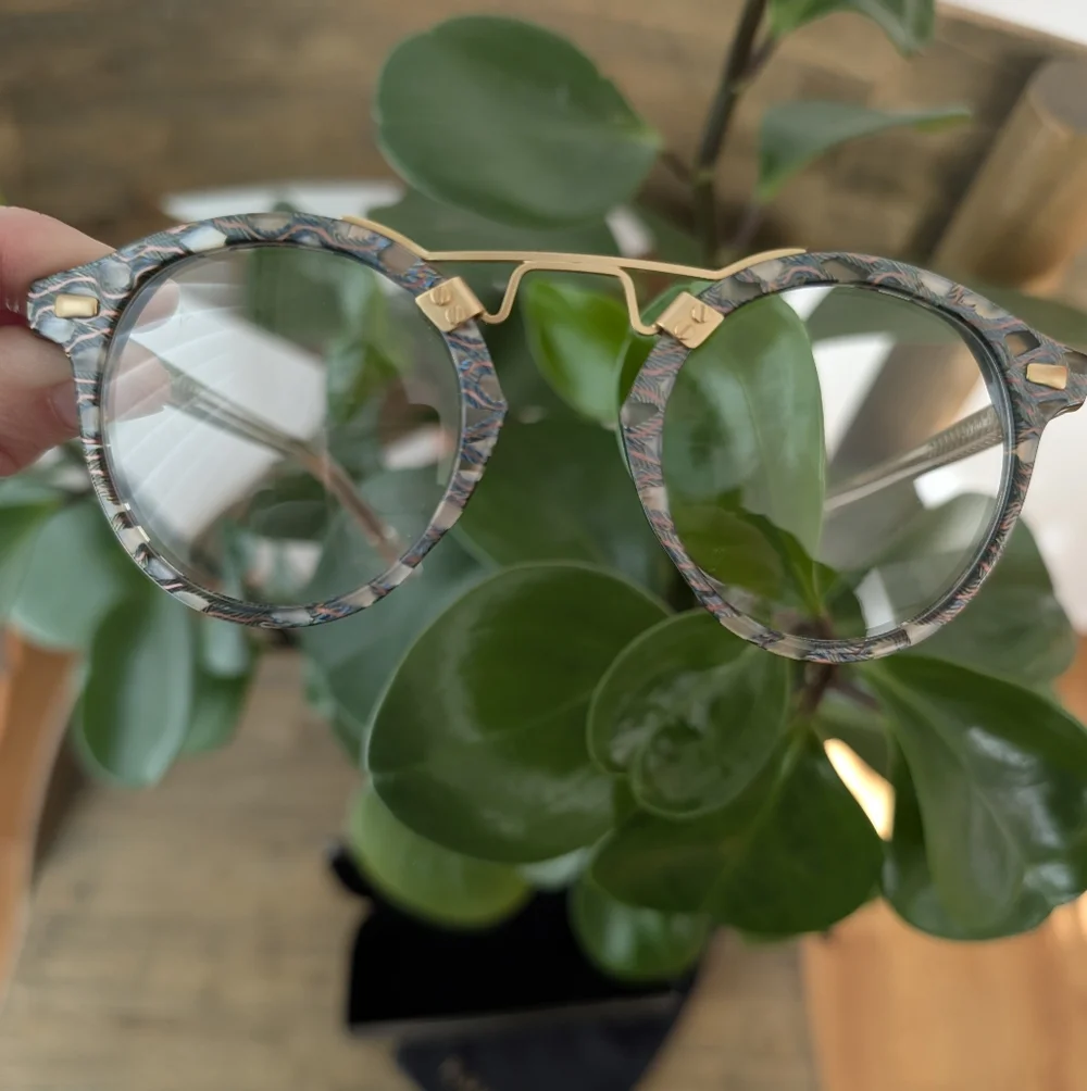 NWB Krewe St. Louis Optical Como + Crystal 18K